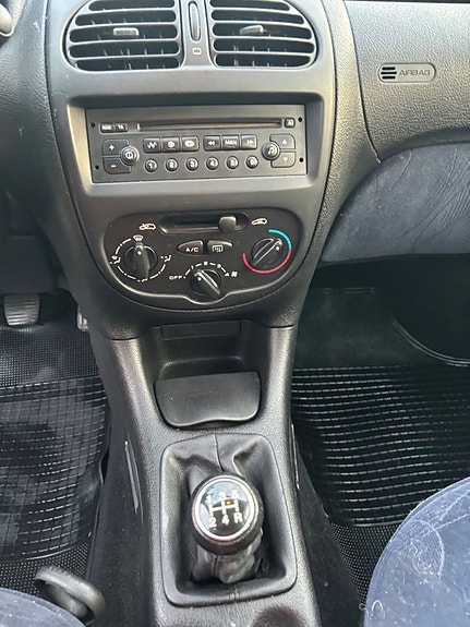 Peugeot 206 14 of 16