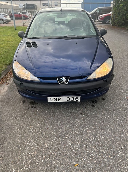 Peugeot 206 8 of 16