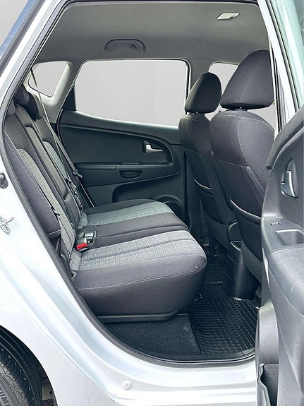 Kia Venga 18 of 21