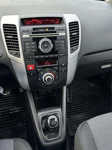 Kia Venga 14 of 21