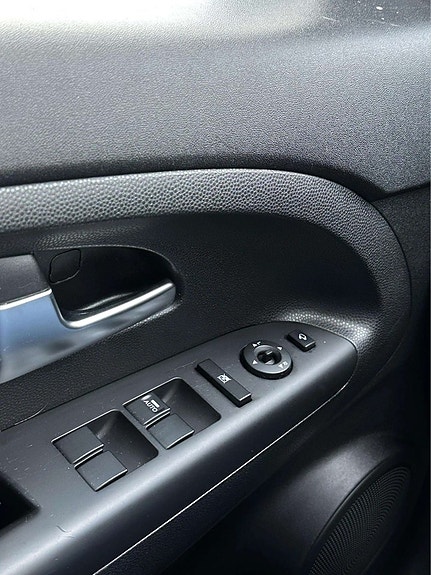 Kia Venga 17 of 21