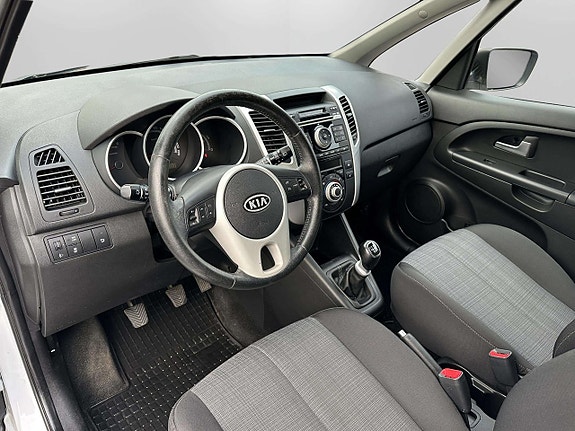 Kia Venga 12 of 21