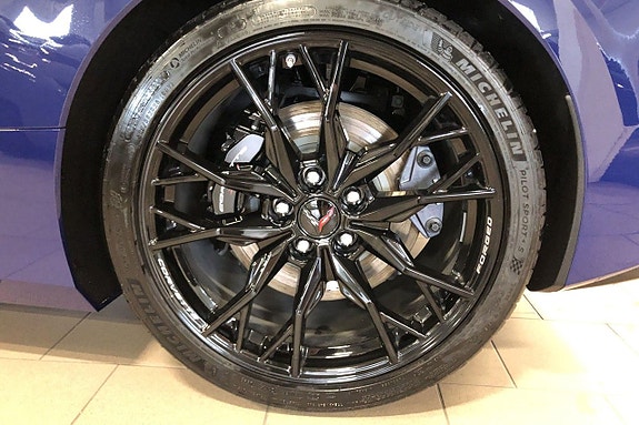 Chevrolet Corvette 9 of 25