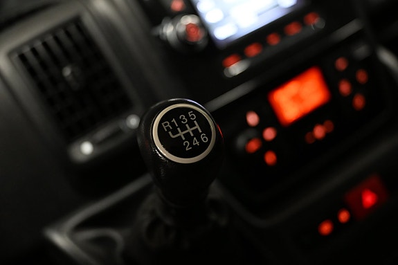 Peugeot Boxer 20 of 27