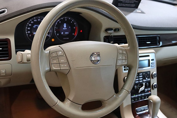 Volvo S80 25 of 27