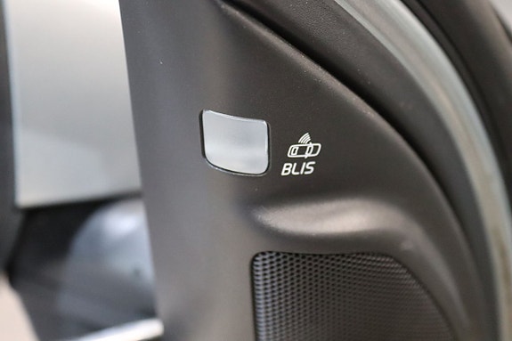 Volvo S80 12 of 27