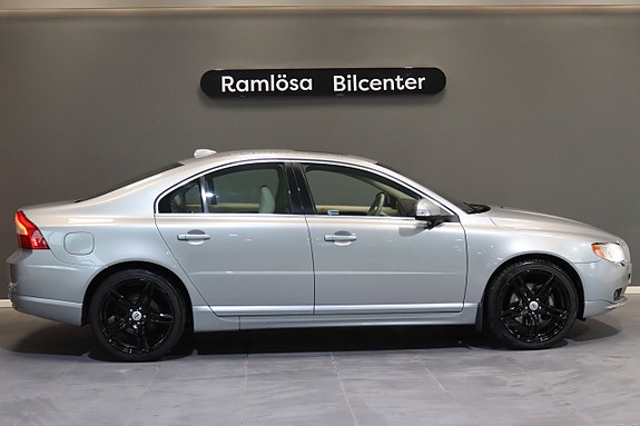Volvo S80 3 of 27