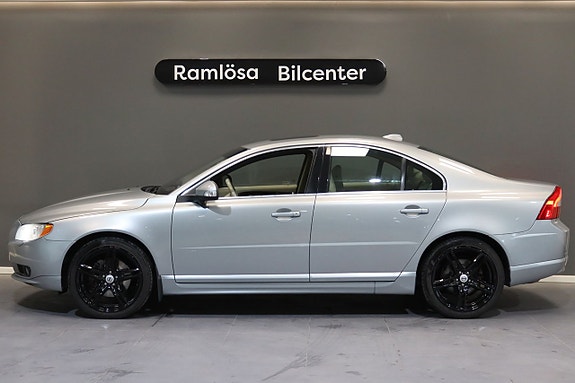 Volvo S80 2 of 27
