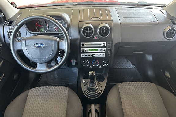 Ford Fusion 15 of 18