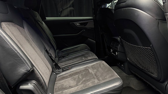 Audi Q7 18 of 30