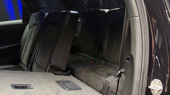 Audi Q7 20 of 30