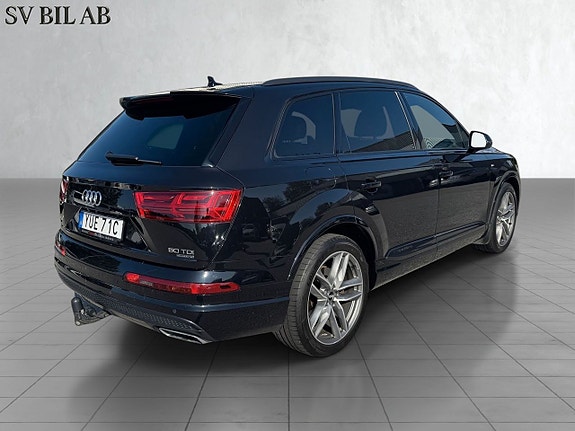 Audi Q7 5 of 5