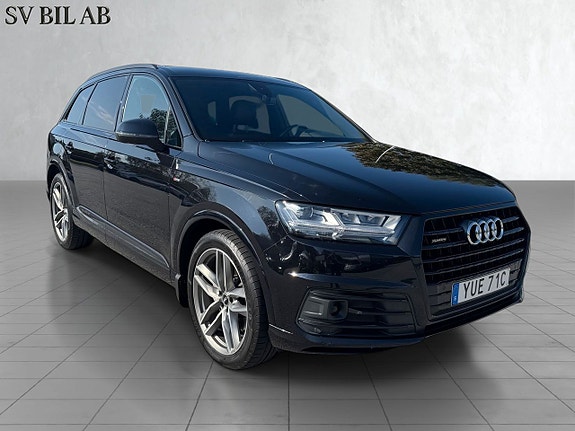 Audi Q7 3 of 5