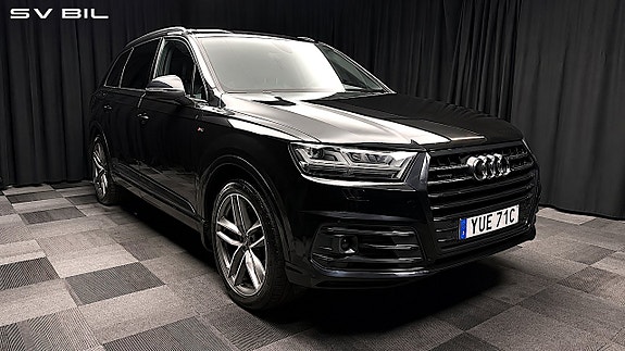 Audi Q7 3 of 30