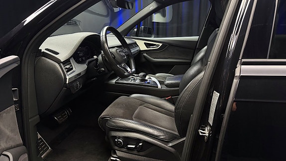 Audi Q7 13 of 30