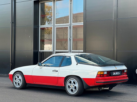 Porsche 924 5 of 17