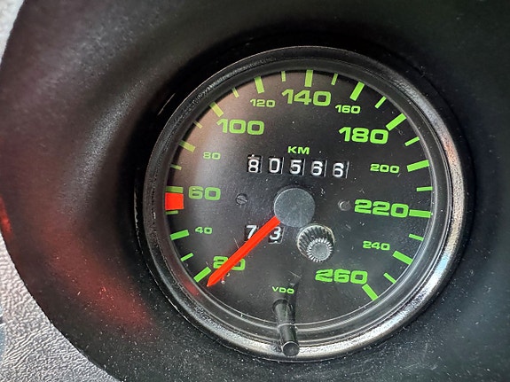Porsche 924 13 of 17