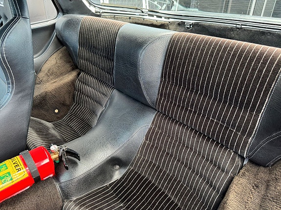 Porsche 924 11 of 17