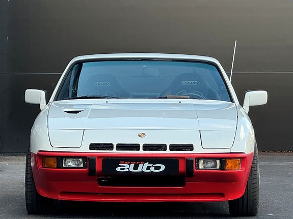 Porsche 924