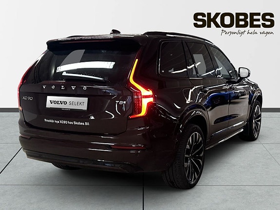 Volvo XC90 7 of 26