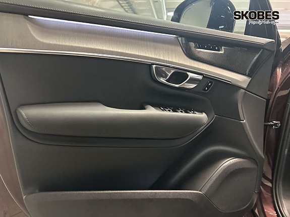 Volvo XC90 15 of 26