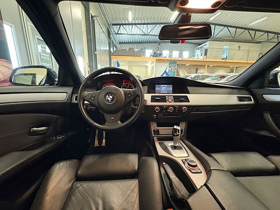 BMW 520 13 of 17