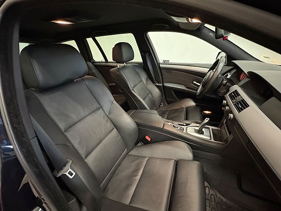 BMW 520 8 of 17