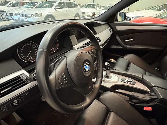 BMW 520 12 of 17