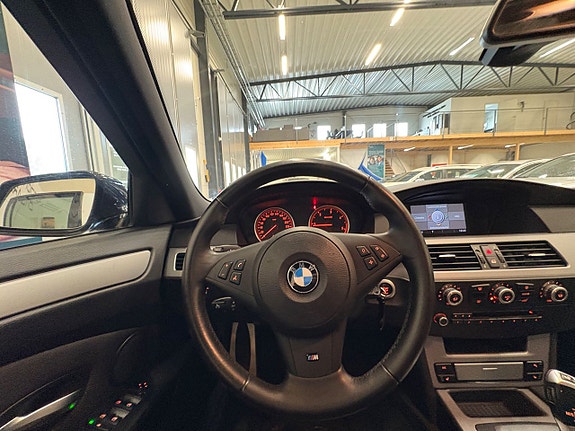 BMW 520 14 of 17