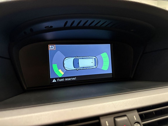 BMW 520 15 of 17