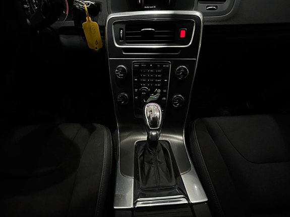 Volvo V60 17 of 21