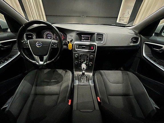 Volvo V60 12 of 21