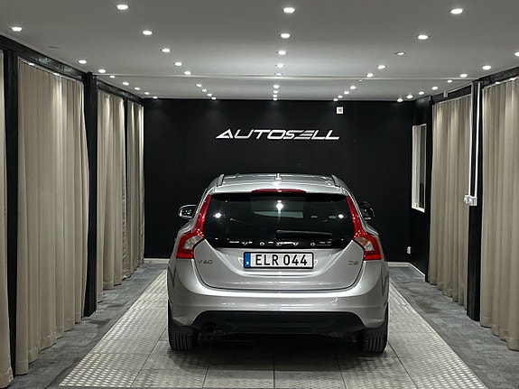Volvo V60 5 of 21