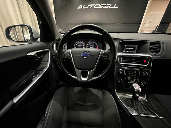 Volvo V60 15 of 21
