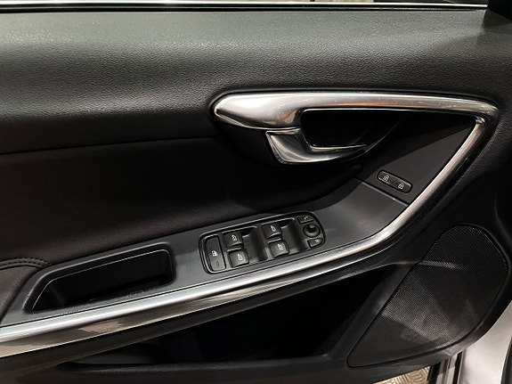 Volvo V60 21 of 21
