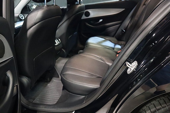 Mercedes-Benz E220 d 18 of 21