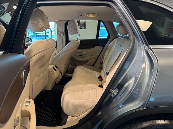 Mercedes-Benz GLC200 d 22 of 27
