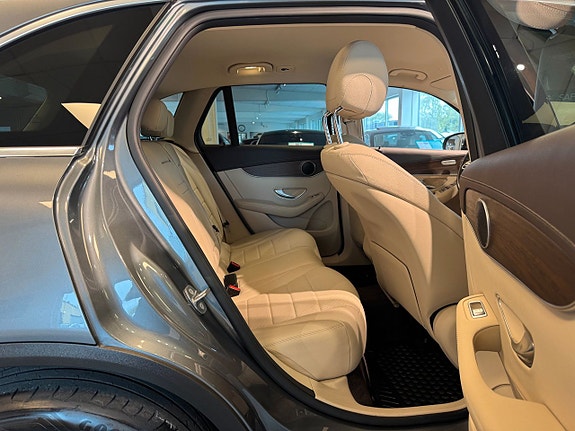 Mercedes-Benz GLC200 d 21 of 27
