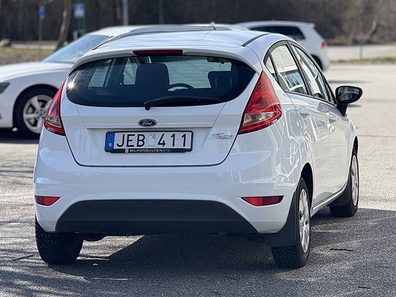 Ford Fiesta 13 of 13