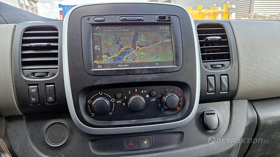 Renault Trafic 6 of 6