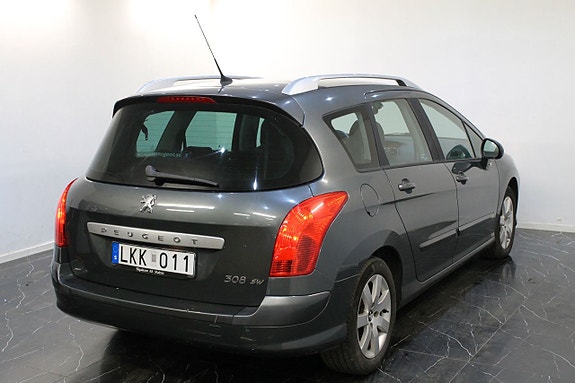 Peugeot 308 SW 7 of 11