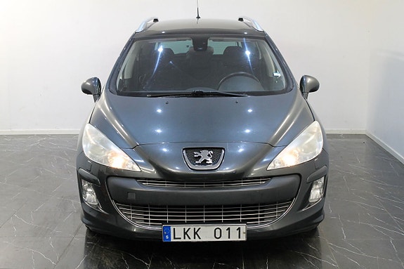 Peugeot 308 SW 3 of 11