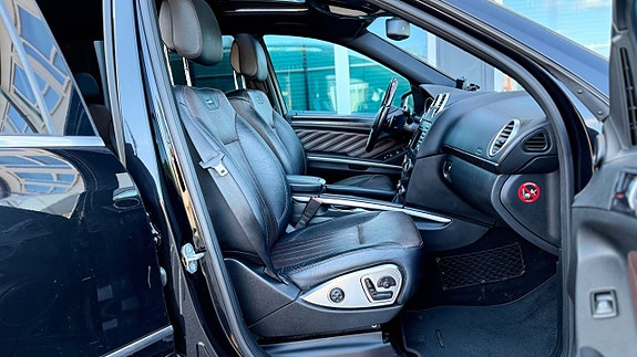 Mercedes-Benz GL350 19 of 28