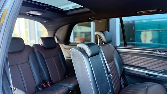 Mercedes-Benz GL350 23 of 28