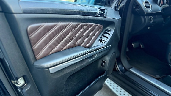 Mercedes-Benz GL350 7 of 28