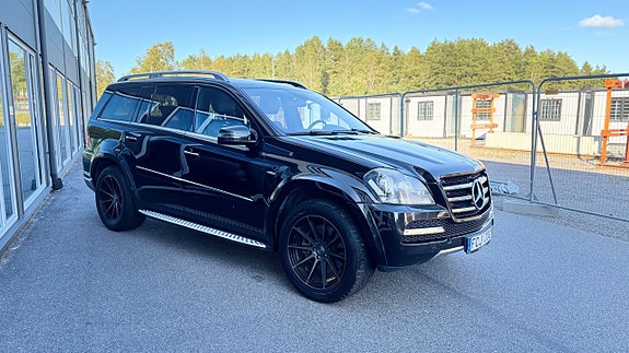 Mercedes-Benz GL350 15 of 28