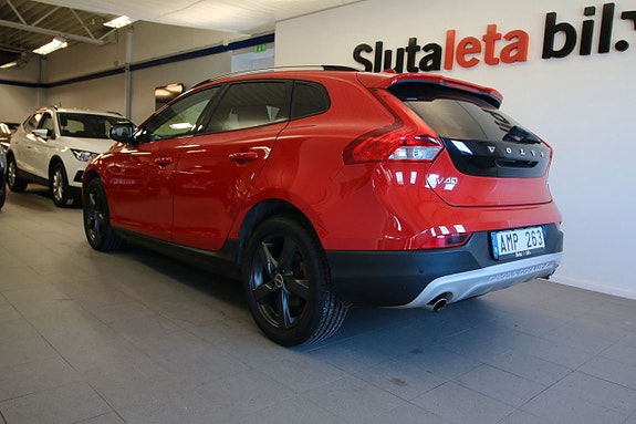 Volvo V40 Cross Country 4 of 20