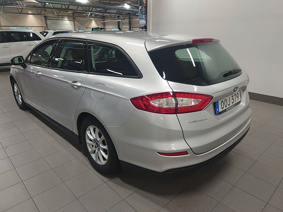 Ford Mondeo 4 of 5