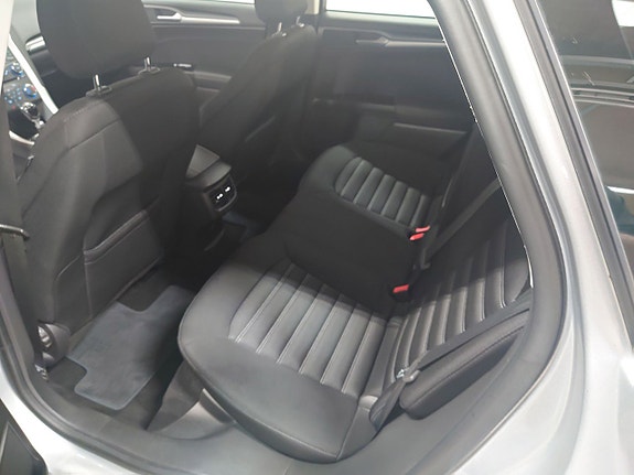 Ford Mondeo 9 of 9