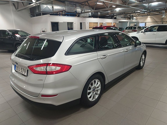 Ford Mondeo 6 of 9